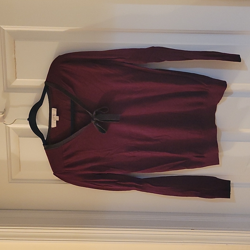 Loft burgandy and grey bow sweater small